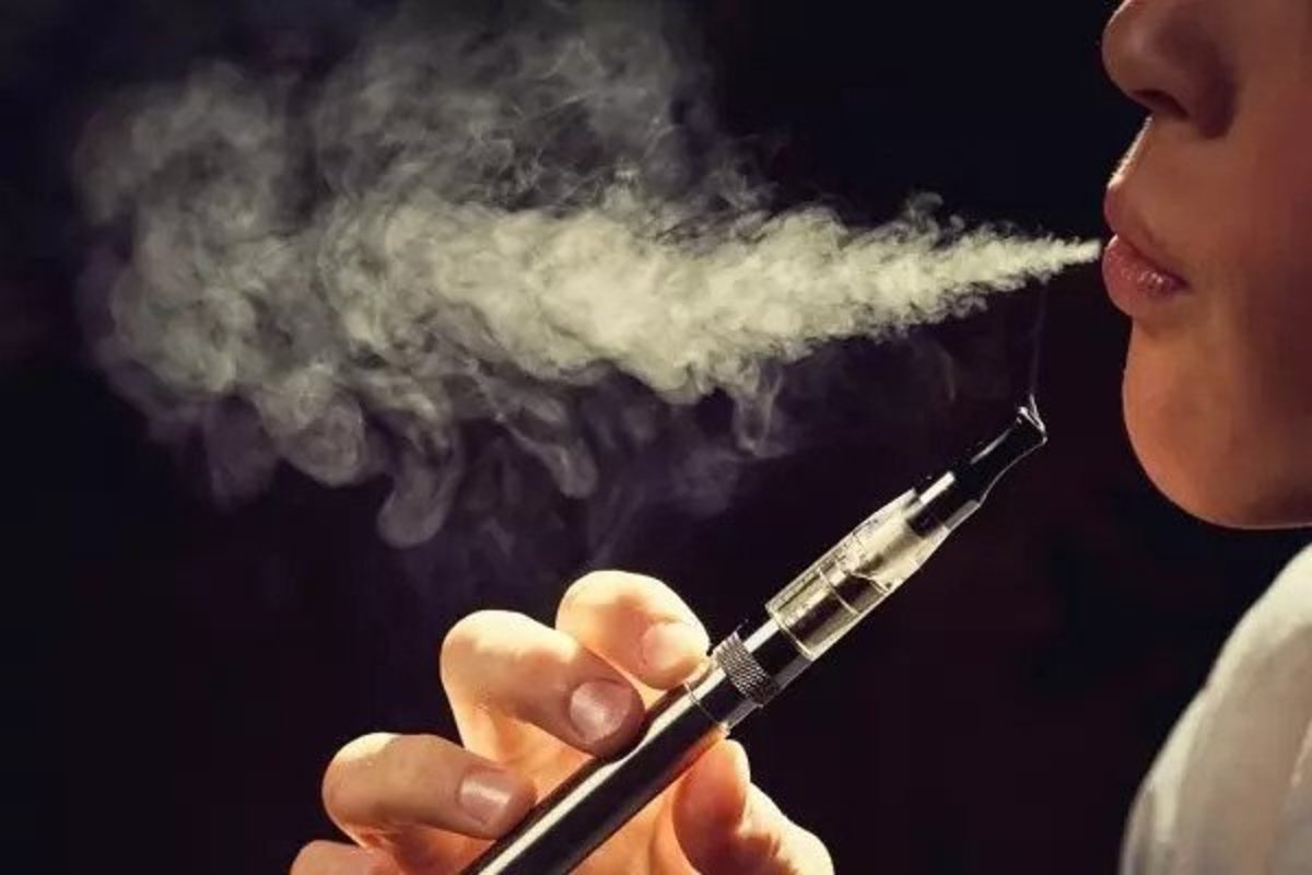 استفاده از سیگارهای الکترونیکی خطر لخته شدن خون را افزایش می دهد