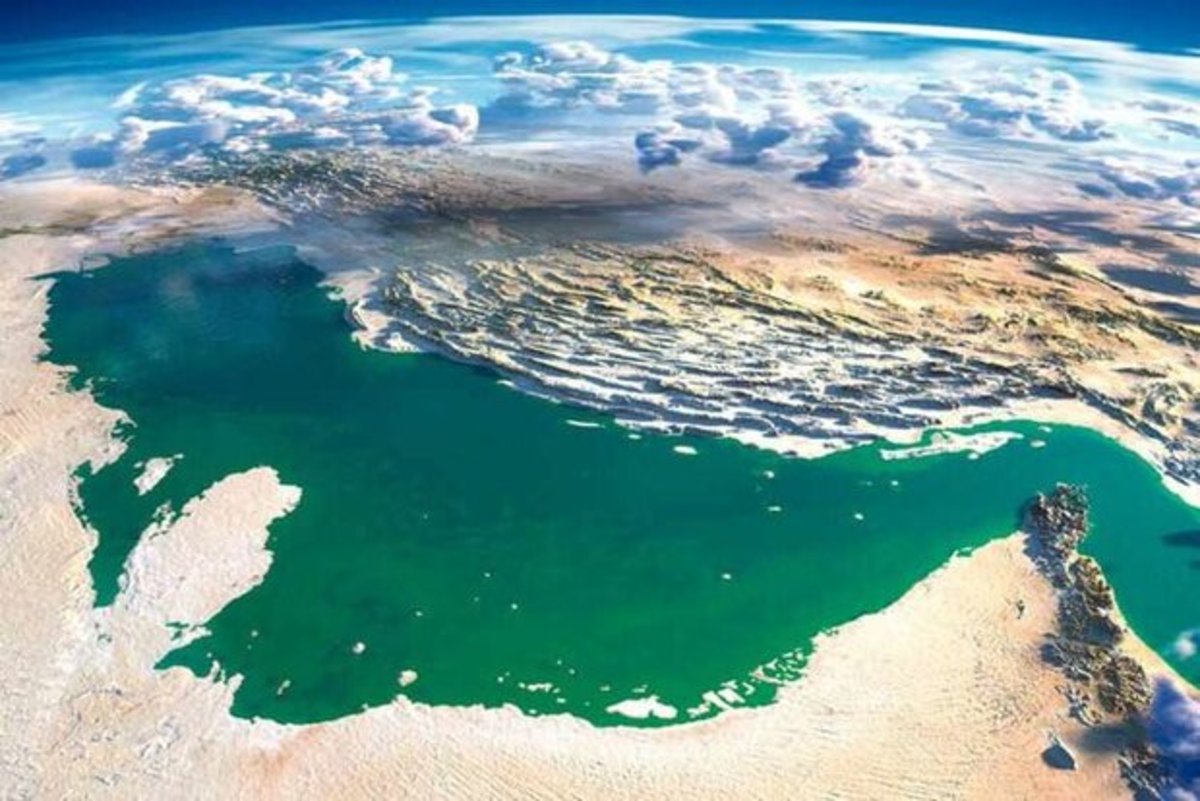 پایش غلظت کلروفیل سطح آب خلیج فارس و دریای عمان با ماهواره