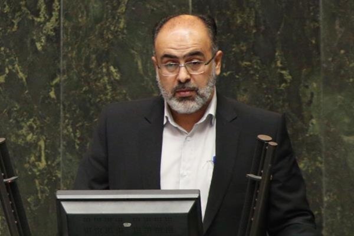 ویس کرمی: وزیر علوم برنامه‌ای برای تولید علم انسانی و اسلامی ندارد