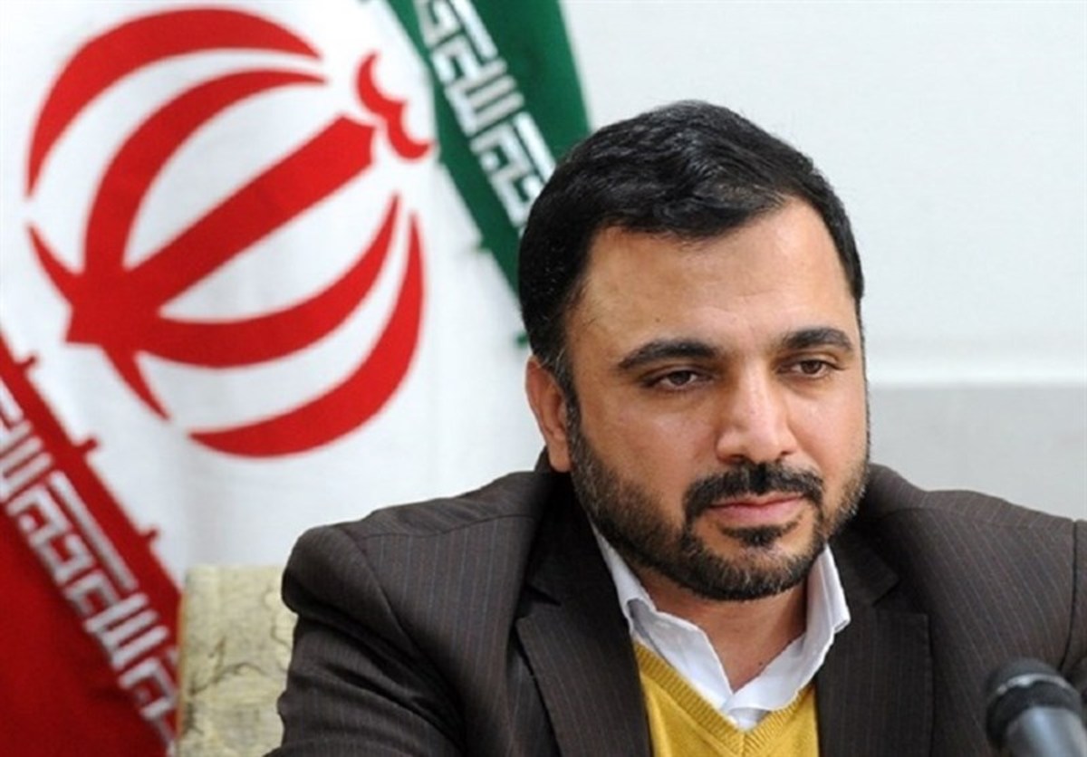 وزیر ارتباطات: امروز جبهه جدید در فضای مجازی است/فضای مجازی می‌تواند ابزار نشر فرهنگ ایثار و شهادت باشد