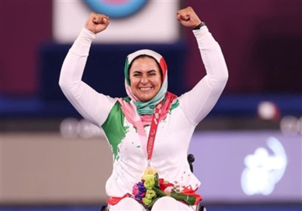 نعمتی: از هادی رضایی می‌خواهم همراه ما بماند/ افروز: با مدرک فوق لیسانس شغل مناسب ندارم