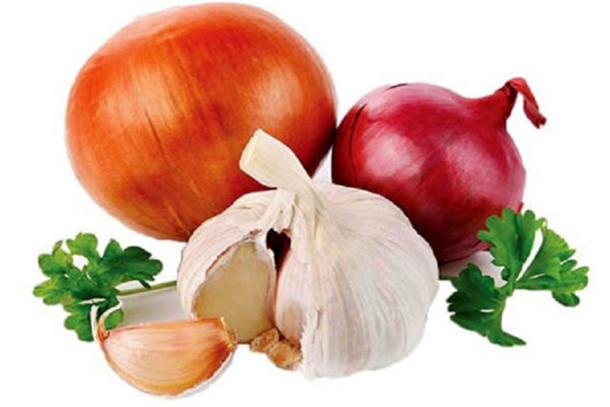 تقویت عملکرد سیستم ایمنی بدن با افزودن سیر و پیاز به غذا‌ها