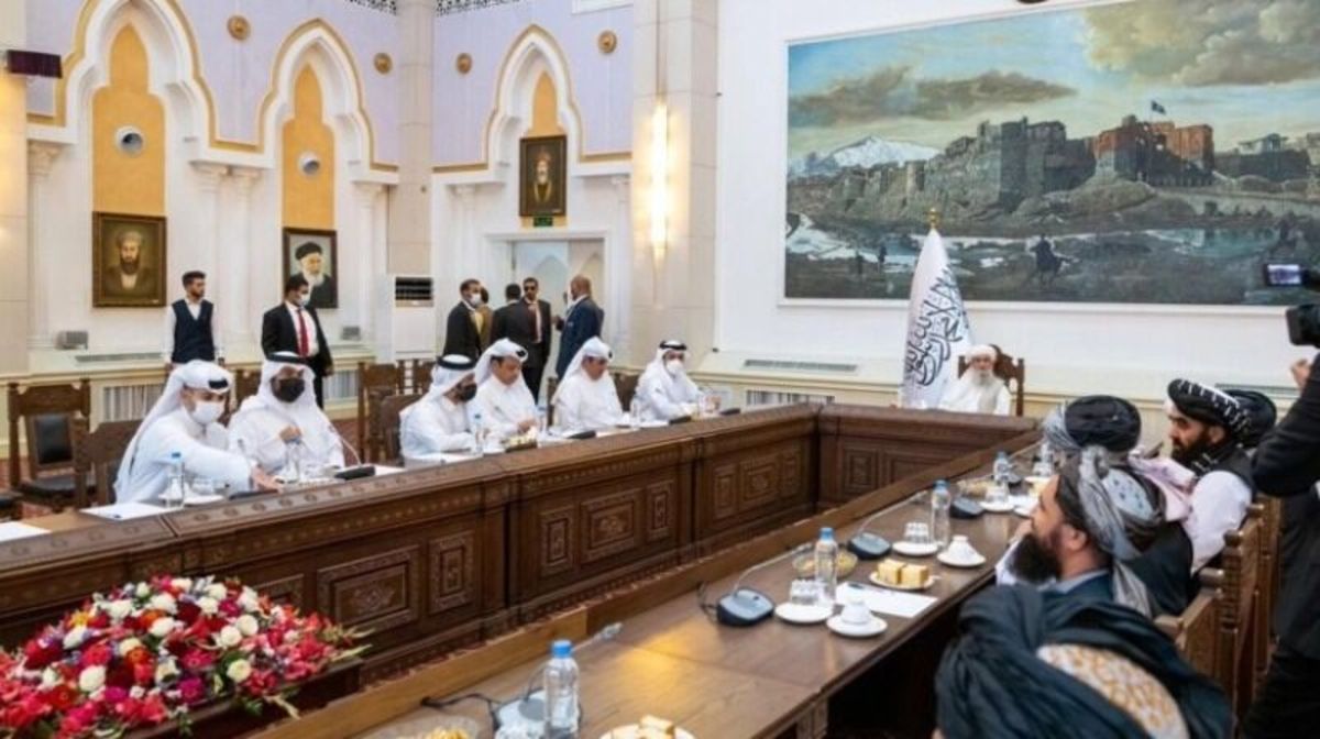 وزیرخارجه قطر با سرپرست نخست وزیری افغانستان دیدار و گفتگو کرد