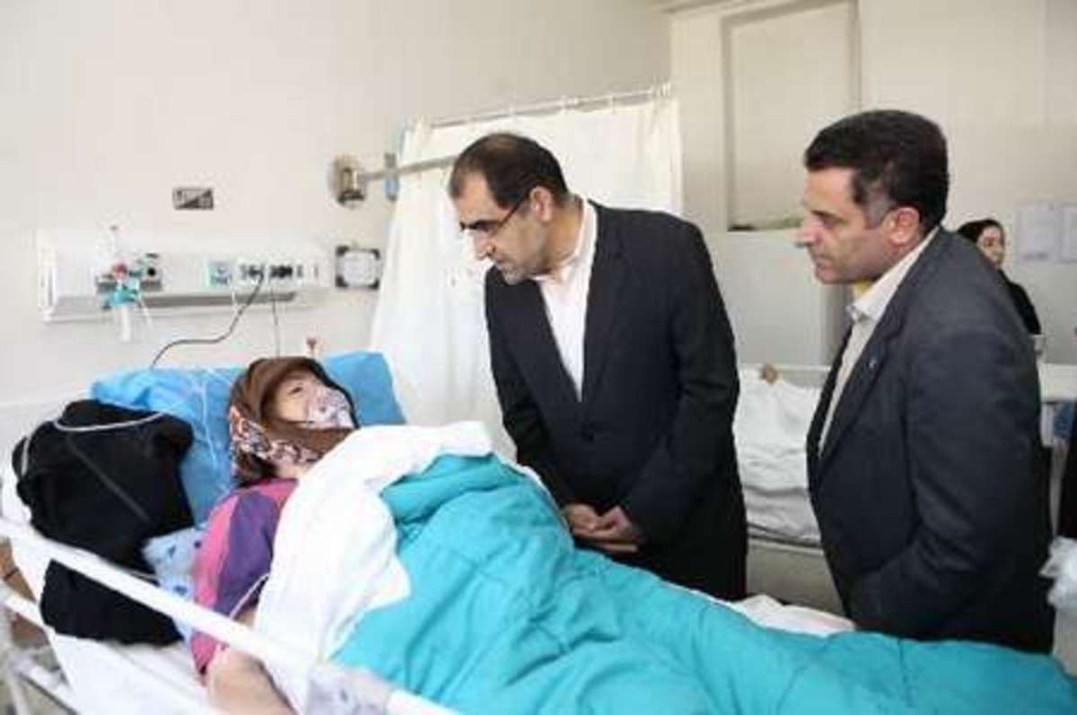 وزیر بهداشت سرزده از بیمارستان لبافی نژاد بازدید کرد