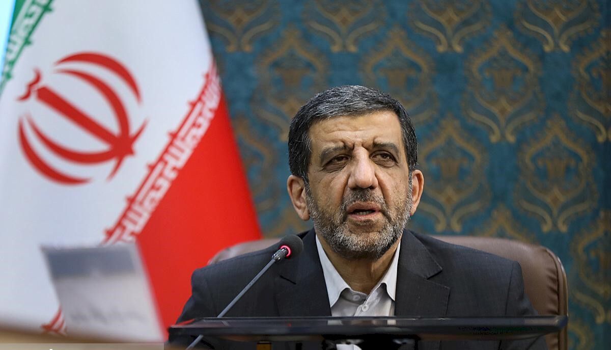 ضرغامی: باید زیر میز ایران هراسی بزنیم