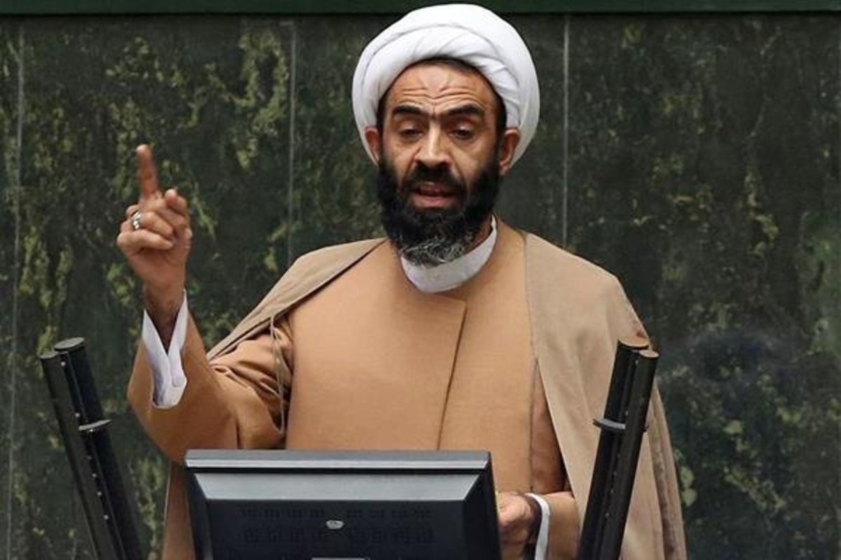 نقدعلی: اژه‌ای گردن کلفتی‌ها را بر نمی‌تابد