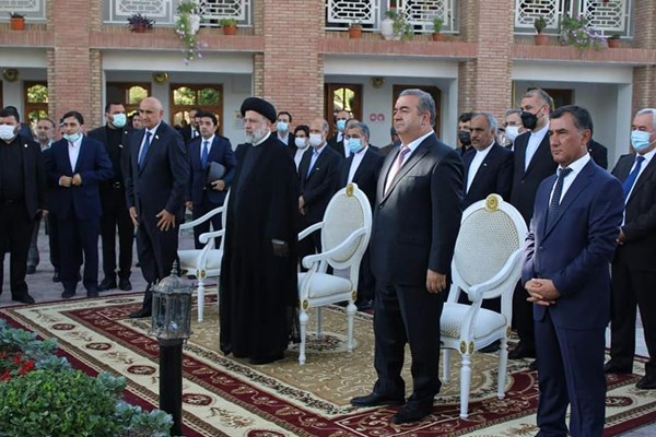 بازدید «رئیسی» از آرامگاه «میرسیدعلی همدانی» عارف نامدار ایرانی + تصاویر