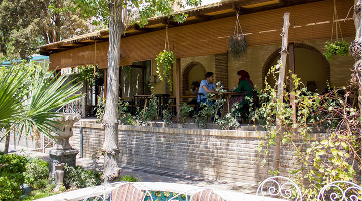 تهران کافه روباز کجا بریم؟ ۱۴ کافه فضای باز در تهران مخصوص روز‌های کرونا