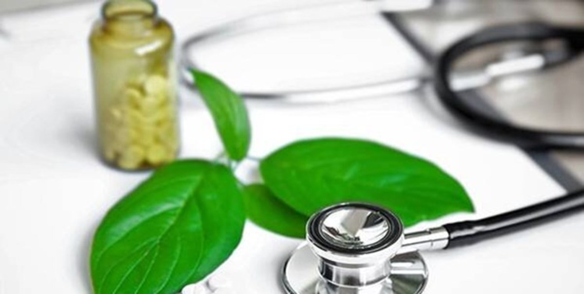 عرضه ۷ قلم داروی «طب ایرانی» برای درمان کرونا/ارائه خدمات درمانی به بیماران کرونایی در کلینیک‌های «طب سنتی»