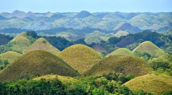 تپه‌های شکلاتی، جاذبه جذاب گردشگری فیلیپین