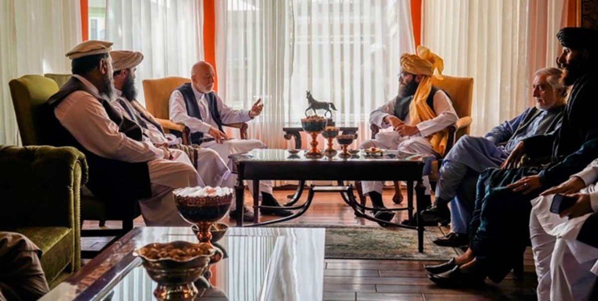 ادعای «سی‌ان‌ان»: کرزی و عبدالله در حبس خانگی هستند