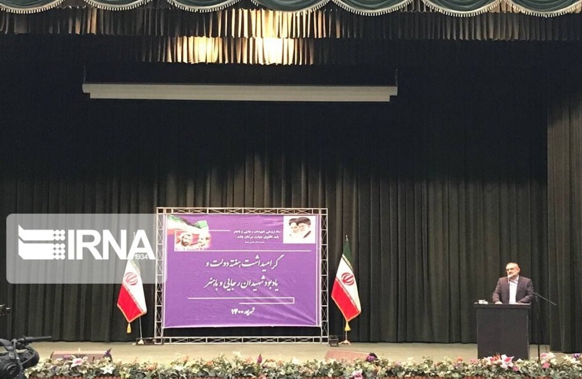 معاون رییس جمهوری: انقلابی بودن به معنای قانونگرایی‌است