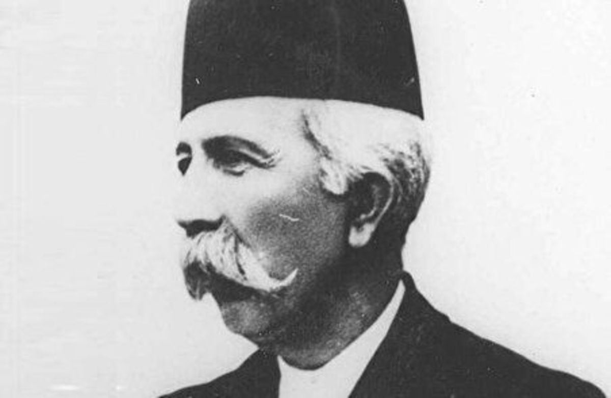 اثرگذاری مستوفی‌الممالک در سپهر سیاسی قاجار