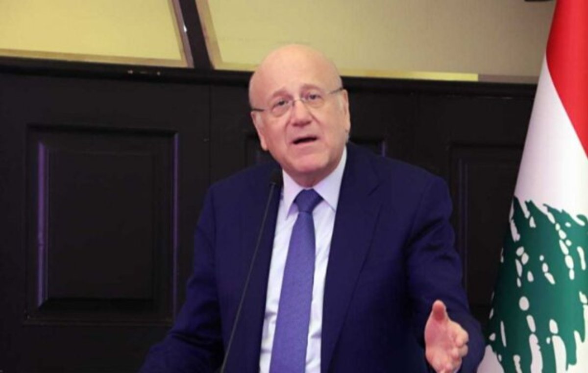 میقاتی به منتقدان واردات سوخت از ایران: یک شمع بدهید بعد نه بگوییم/استعفا در برنامه‌هایم نیست