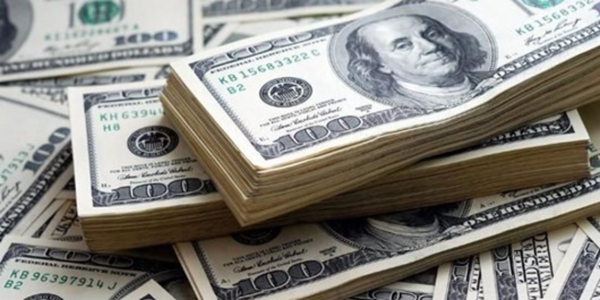 دلار در بالاترین بازه ارزشی در یک سال گذشته