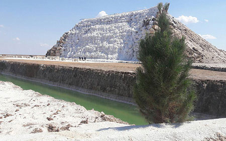 پتاس، اولین آبشار نمکی جهان پتاس، اولین آبشار نمکی جهان