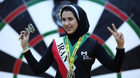 بیوگرافی مژگان رحمانی اولین ایرانی شرکت کننده در مسابقات دارت جهانی