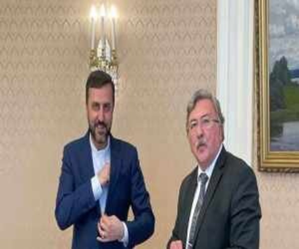 برگزاری دیدار خداحافظی اولیانوف و غریب آبادی
