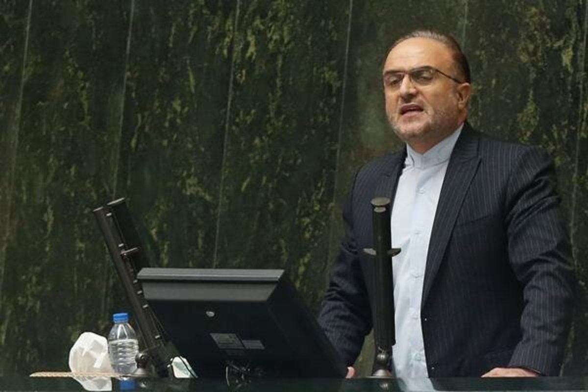 انتقاد زندیان از تاخیر در معرفی استاندار کردستان
