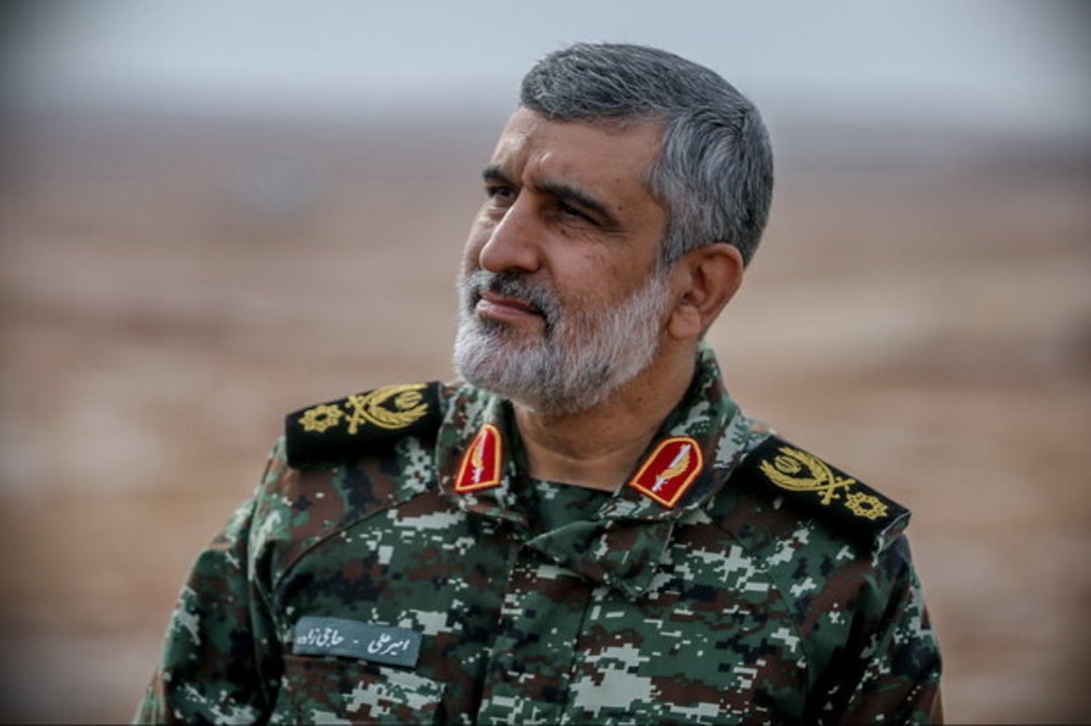 عاملان و آمران حمله به شهید سلیمانی همچنان تحت تعقیب قرار دارند