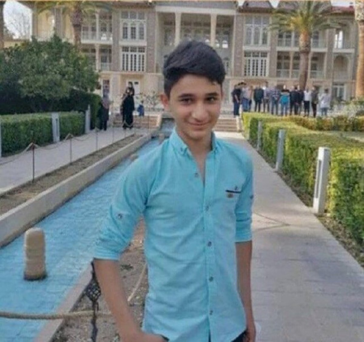 شعر شاعر پاکستانی برای علی لندی