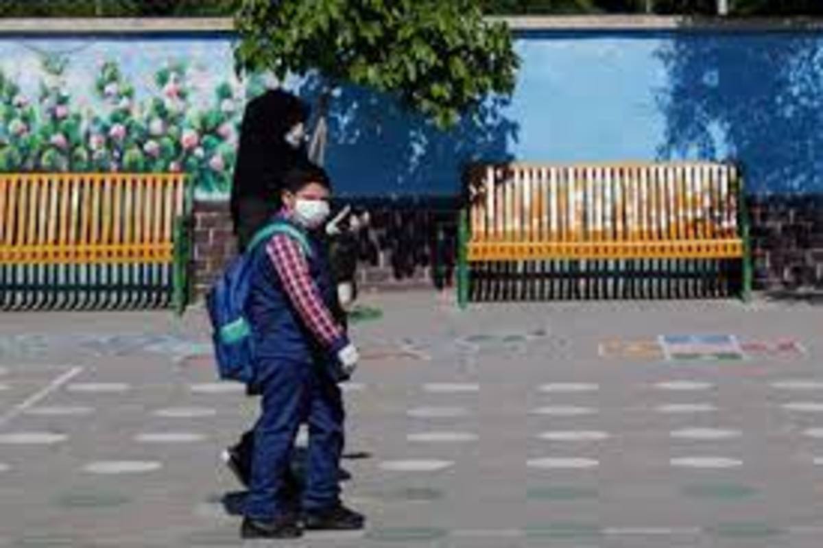 تفاوتی بین پدر و مادر در رسیدگی به امور تحصیلی فرزندان وجود ندارد