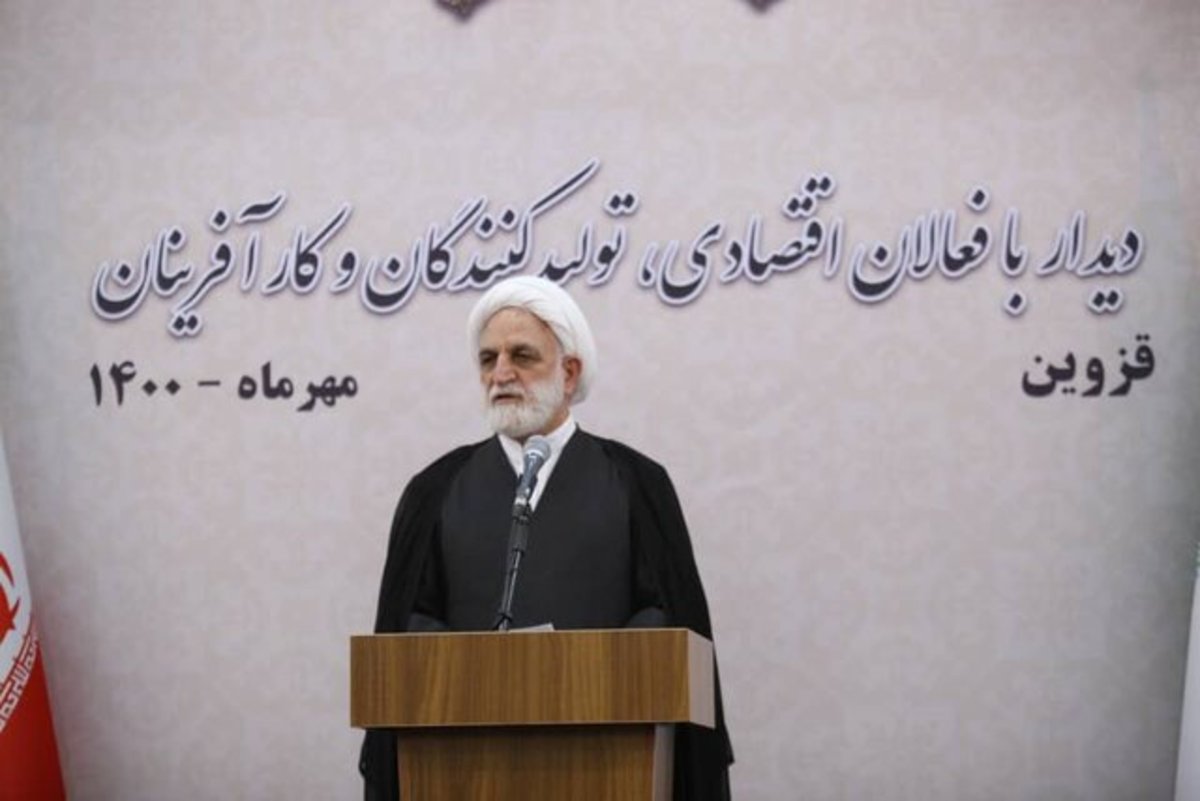محسنی اژه‌ای: فرآیند صدور مجوز‌های مورد نیاز فعالان اقتصادی تسریع شود
