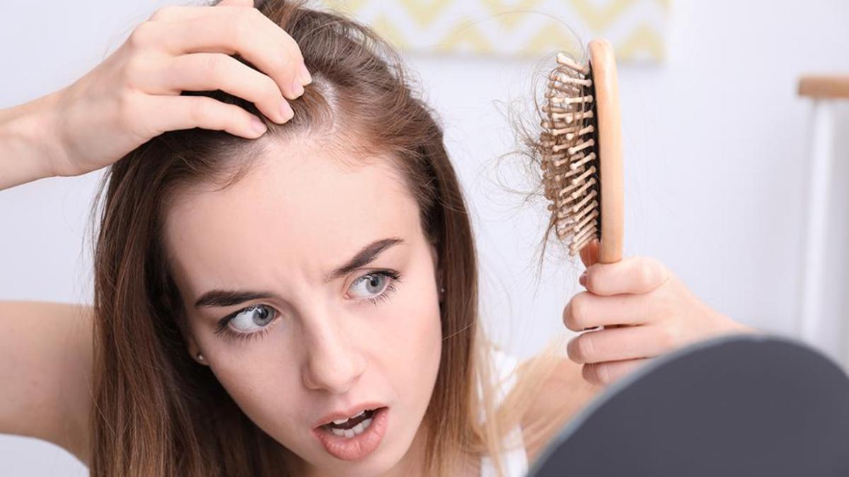 اگر این ۷ عادت‌ را دارید برای همیشه با مو‌های خود خداحافظی کنید!