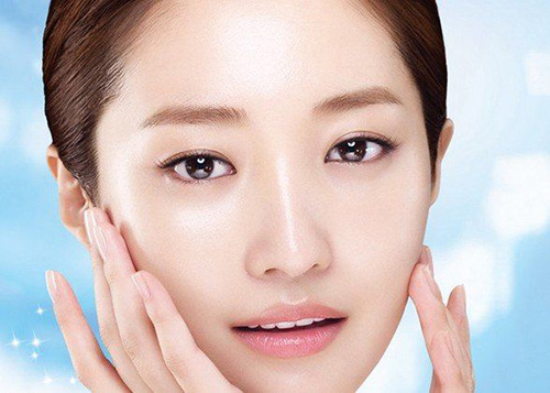 رازِ زنان کره‌ای؛ مراقبت از پوست با یخ