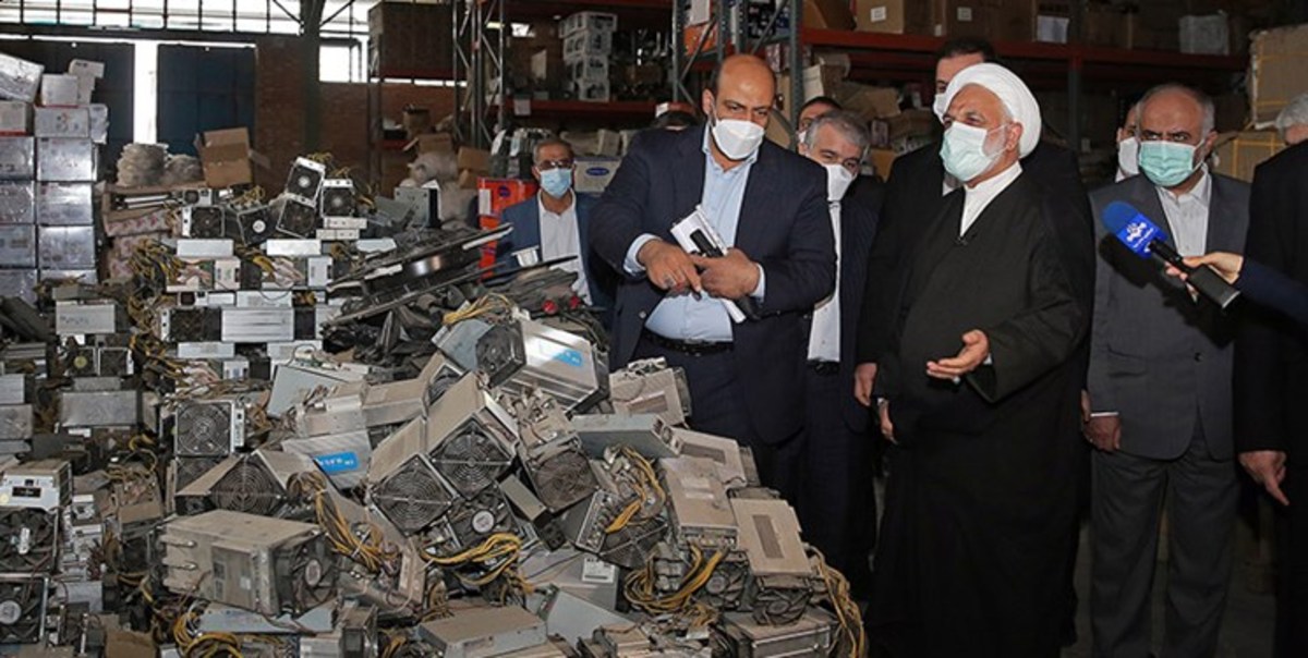 ضرب الاجل دو هفته‌ای رئیس قوه قضائیه برای تعیین تکلیف کالا‌های دپوشده/ اژه‌ای: وضعیت انبار‌های سازمان اموال تملیکی غیرقابل تحمل است