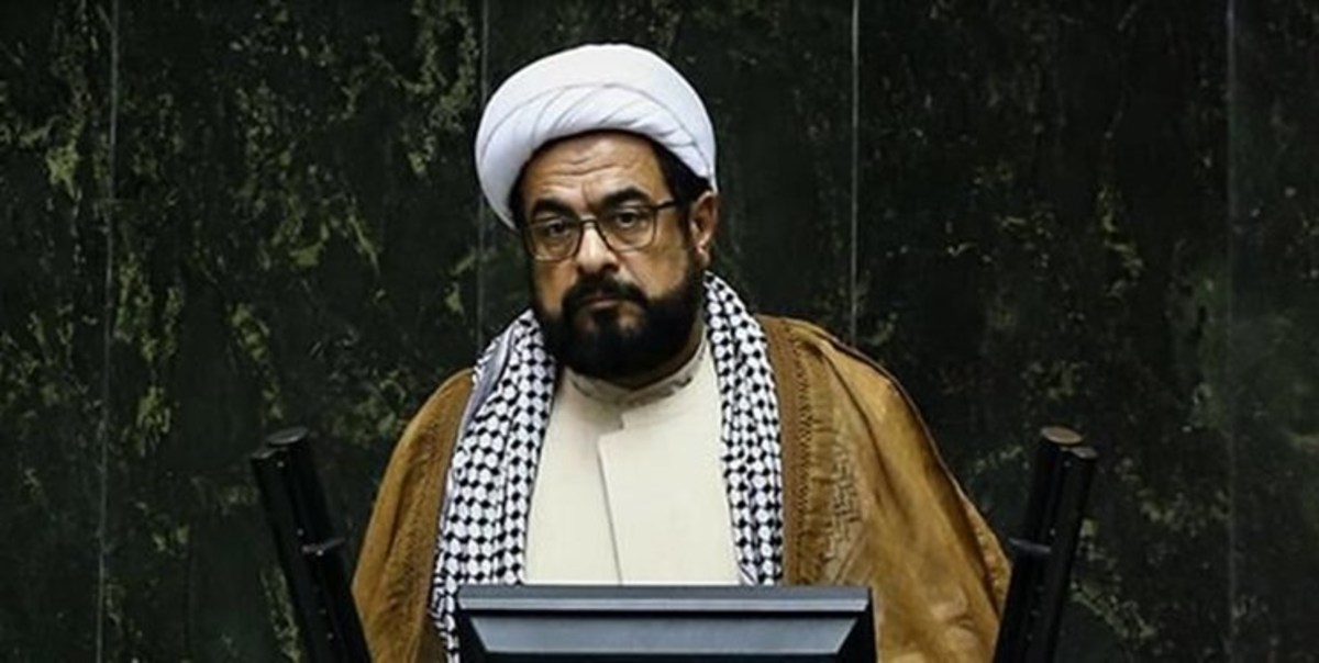 دشمن برای تفرقه‌افکنی برنامه دارد/ مقابله سپاه با دزدی دریایی آمریکا دل مردم را گرم کرد