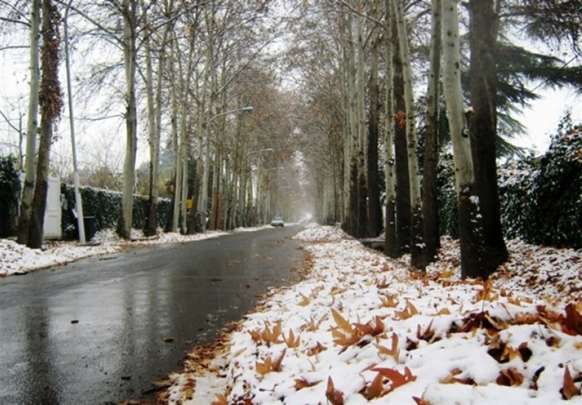 هواشناسی ایران ۱۴۰۰/۰۸/۱۷| برف و باران ۵ روزه در ۱۴ استان/ افزایش آلودگی هوا در شهر‌های صنعتی