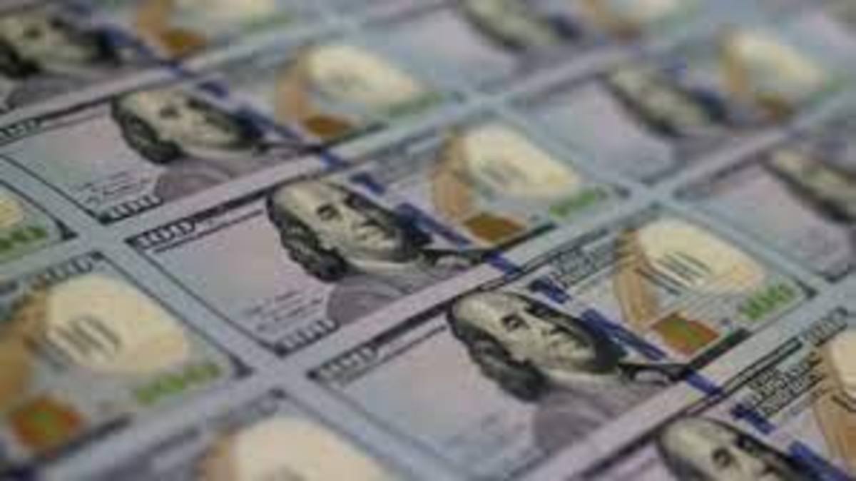 حمایت مستقیم از مصرف‌کنندگان به جای عرضه ارز ۴۲۰۰ تومانی
