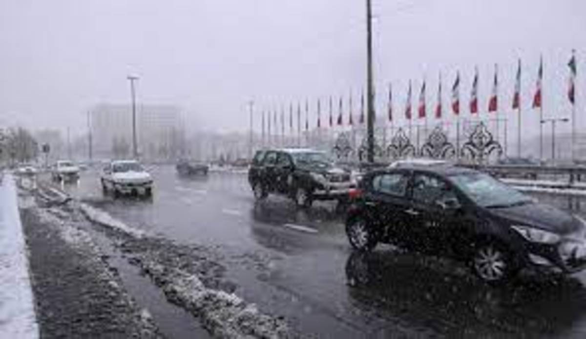 بارش باران در تهران از فردا/ احتمال رگبار برف در پایتخت