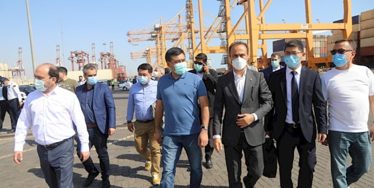دیدار وزیر اقتصاد قرقیزستان با استاندار هرمزگان؛ افزایش ترانزیت محور رایزنی