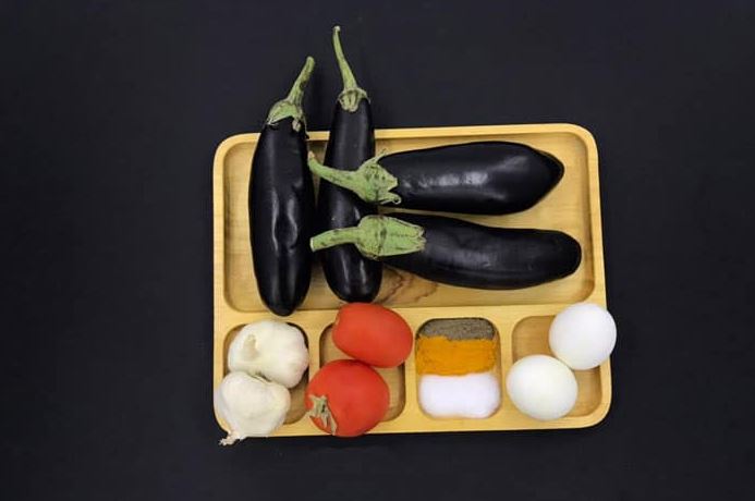 طرز تهیه میرزا قاسمی با اصلی‌ترین روش با طعمی باورنکردنی