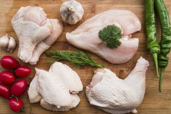اشتباه خطرناک ما هنگام شستن و طبخ مرغ