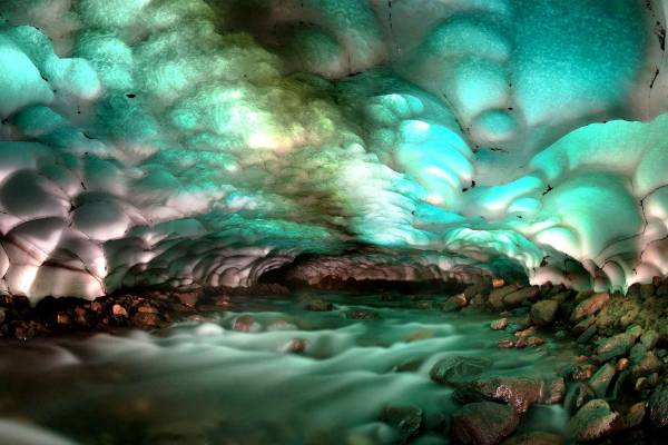 سفر به غار کریستالی و اعجاب انگیز چما