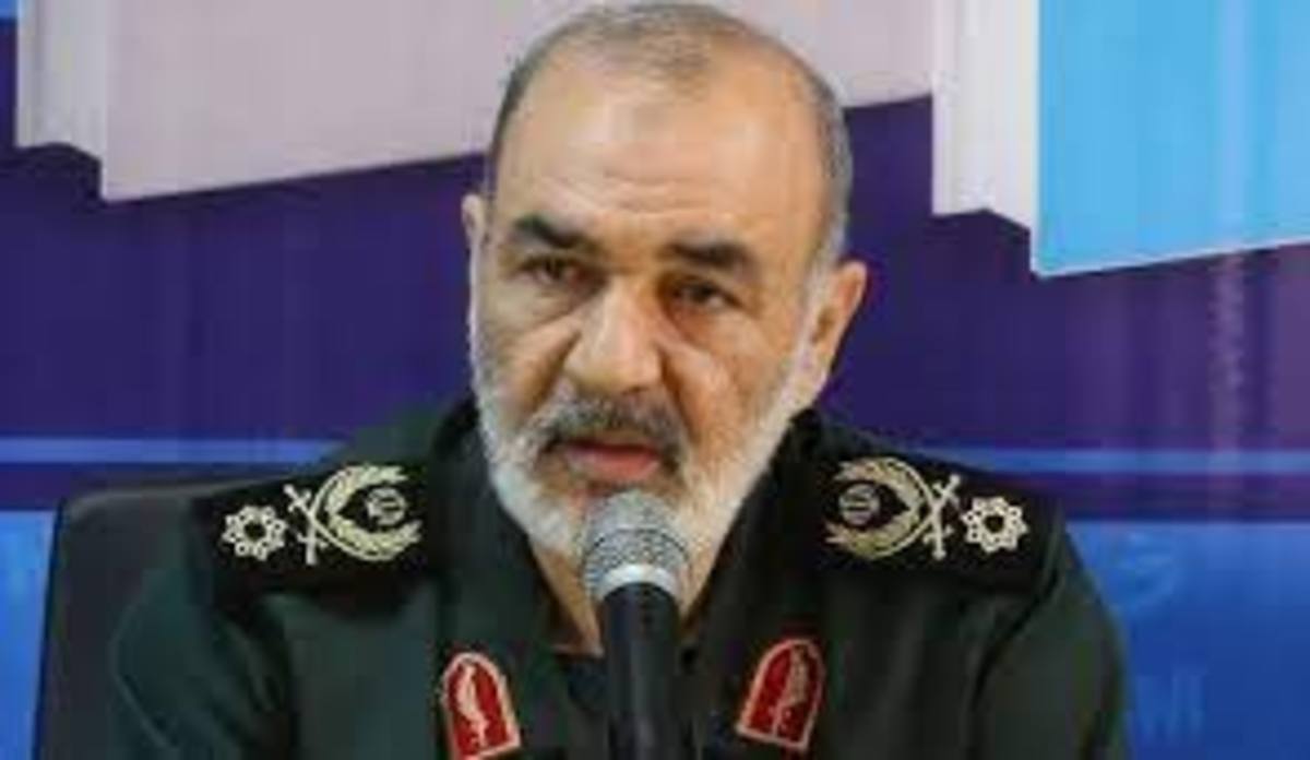 سردار سلامی: در حال گسترش وسیع قلمرو قدرت دریایی هستیم
