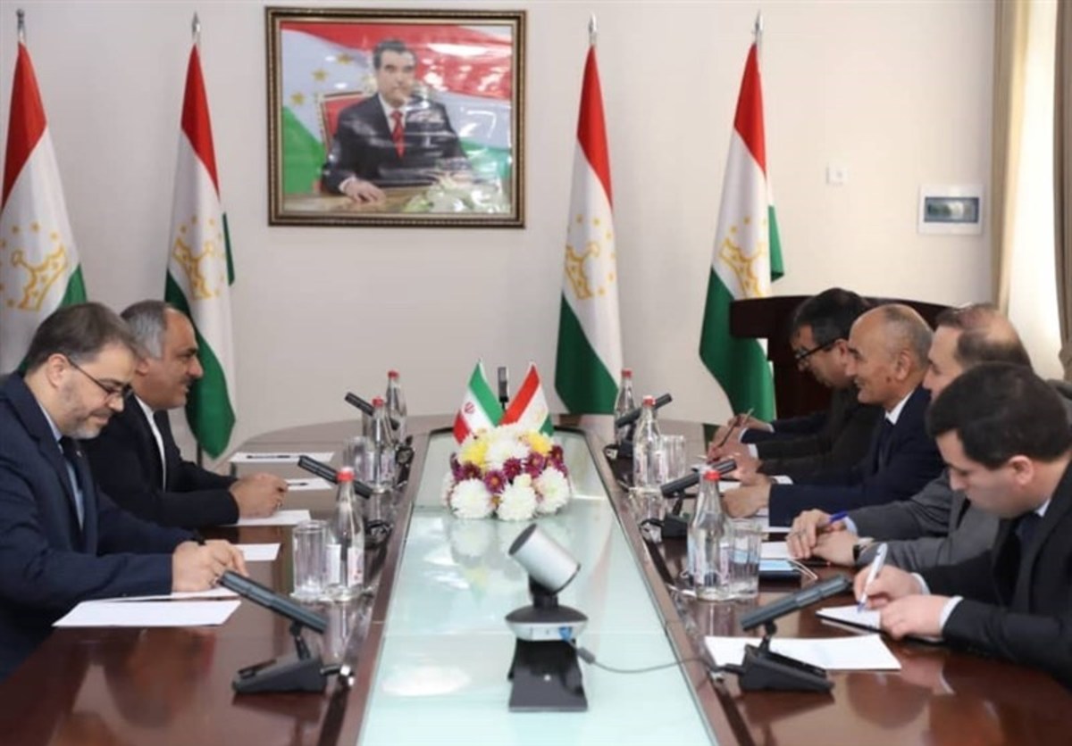 سفیر ایران با وزیر معارف و علم تاجیکستان دیدار کرد