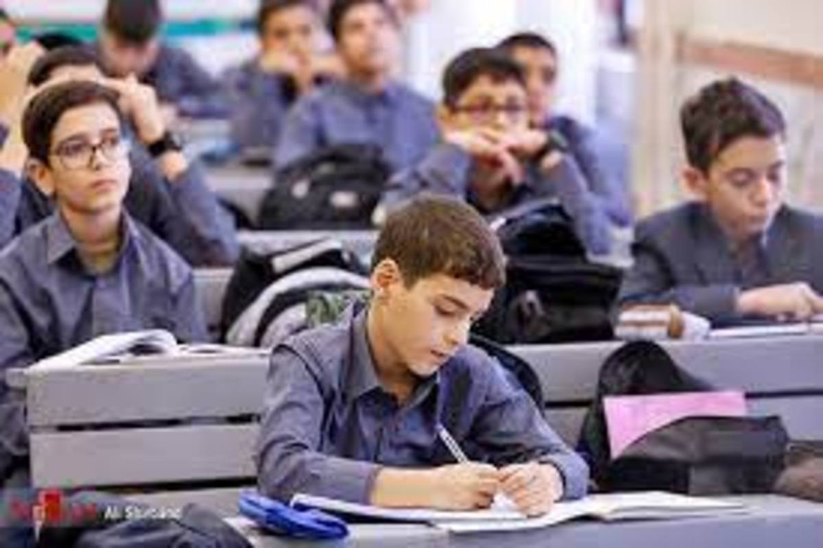نقش مدرسه در آگاهی دادن به اولیای دانش آموزان بی بدیل است