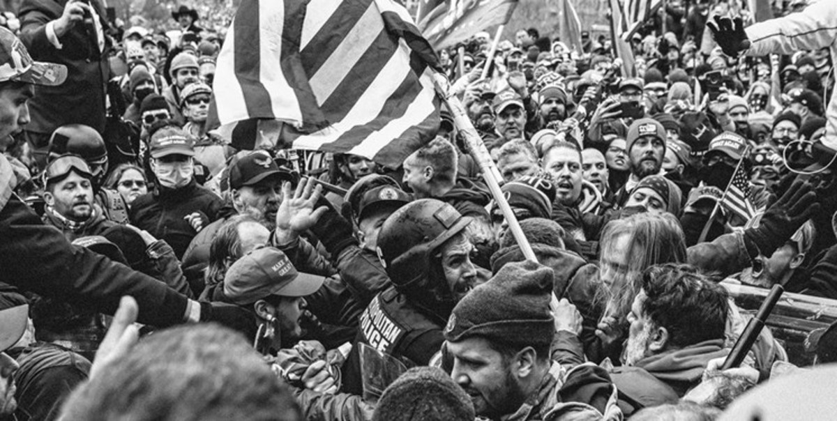 کارشناس آمریکایی: سی میلیون هوادار مسلح ترامپ آماده کنار زدن بایدن هستند