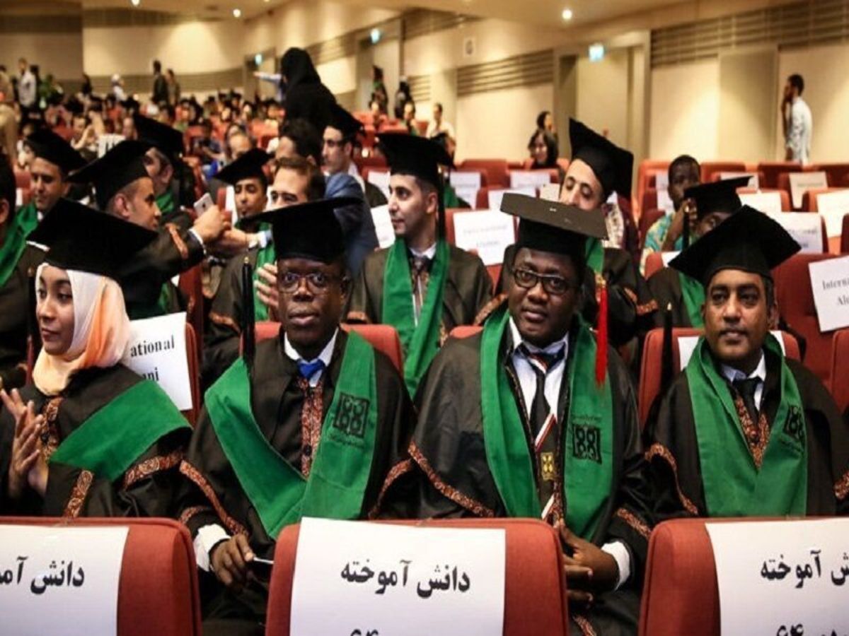 گذری بر جذب دانشجوی غیرایرانی در دانشگاه آزاد اسلامی مشهد