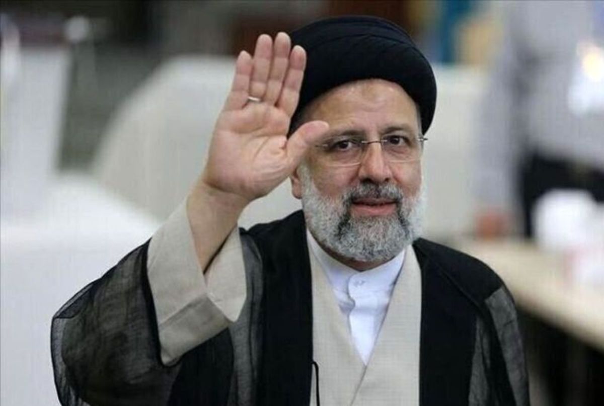 رییس جمهور یزد را به مقصد تهران ترک کرد