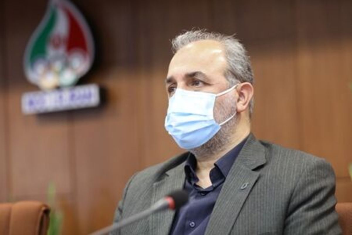 قاعده هرم جمعیتی کشور در حال کوچک شدن است