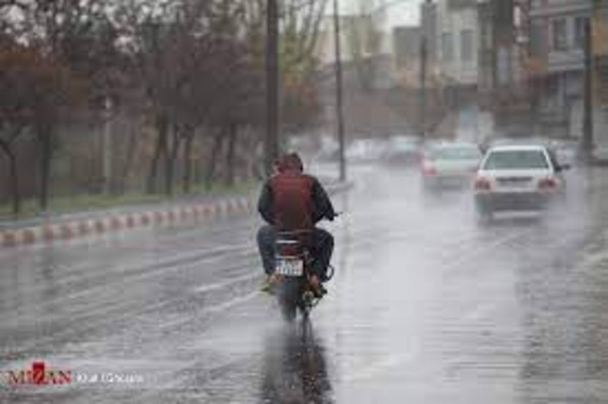 بارش باران در ۱۴ استان/ از کوهنوردی خودداری کنید