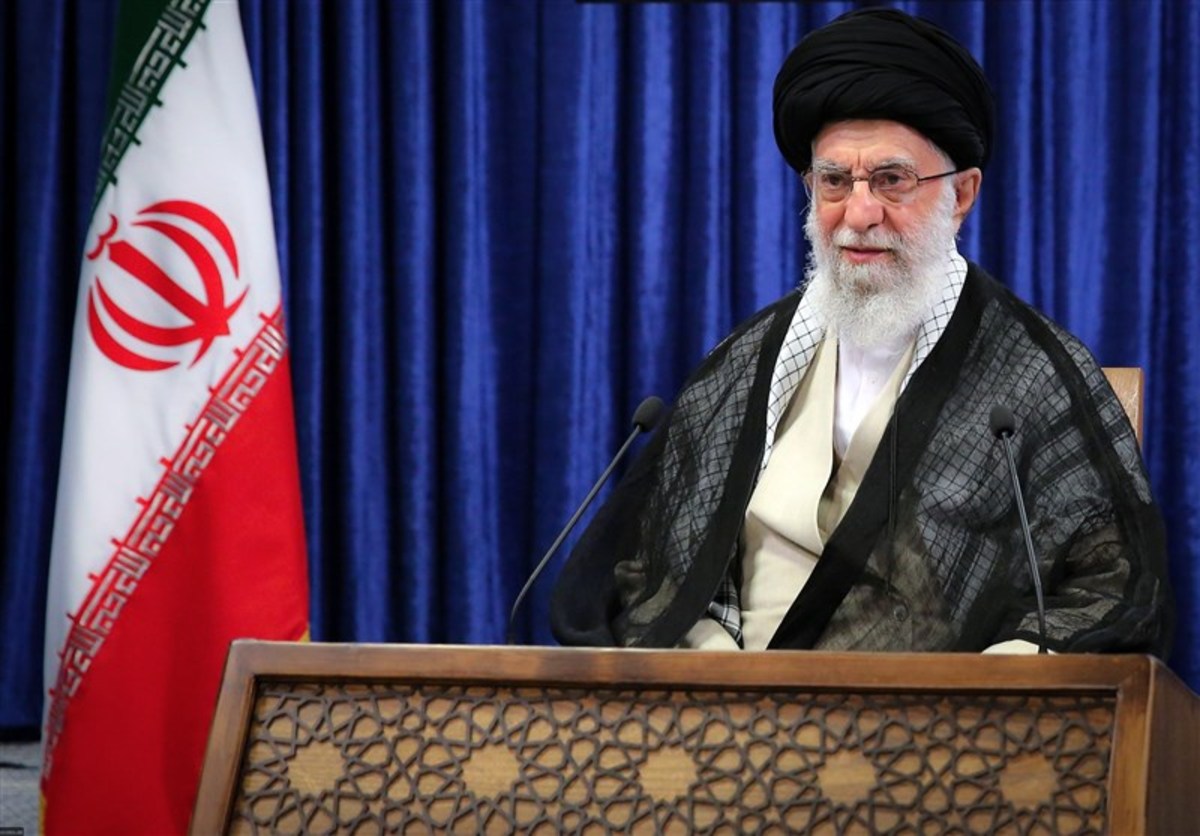 امام خامنه‌ای: مشکل‌گشایی مسائل کشور با همت بلند، خردمندی، درست‌اندیشی و توکل به خدا