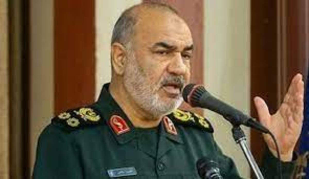 سرلشکر سلامی: نیروی دریایی سپاه به نقاط درخشانی در مسیر تکامل قدرت خود دست یافته است