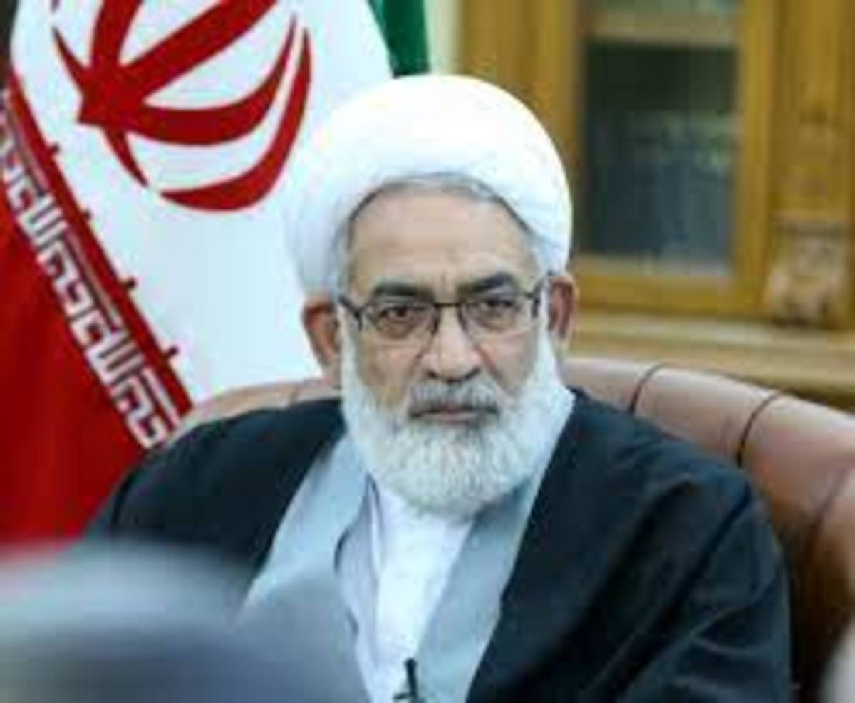 تکریم ارباب رجوع محوری‌ترین موضوع سند تحول قضایی است