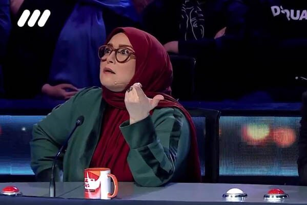 رئیس مجلس به حاشیه برنامه «عصر جدید» واکنش نشان داد!